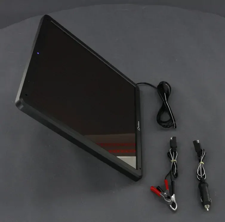 SO101 - 7,5W/ 12V solární nabíječka autobaterií