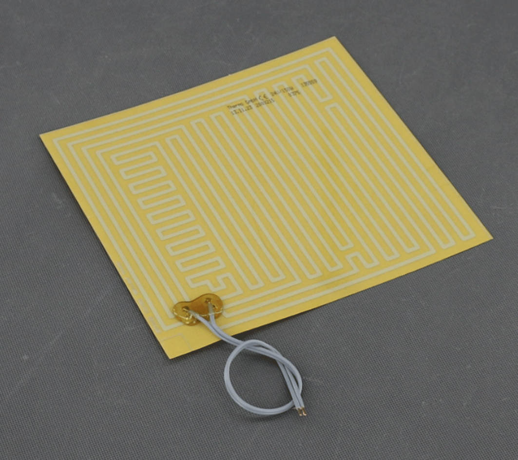 TF1243 - 12V/ 37W topná folie ohebná, samolepicí, PES (215x 200mm)