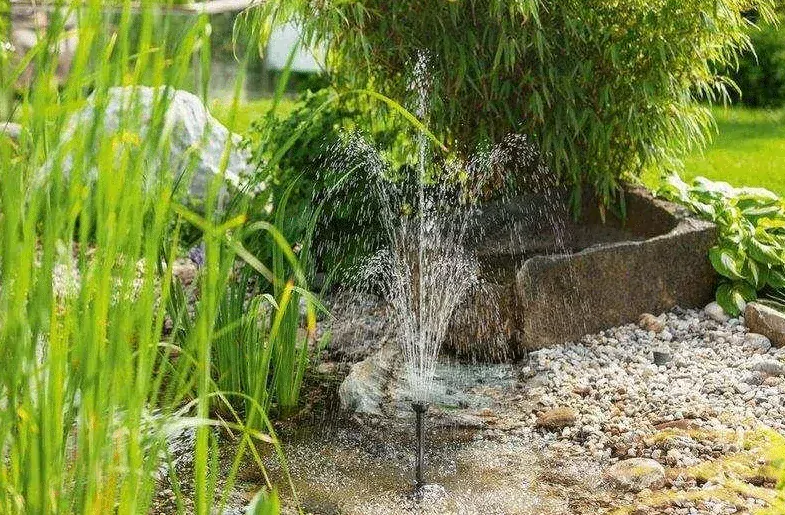 Solární fontána WaterSplash 10W/610l/h